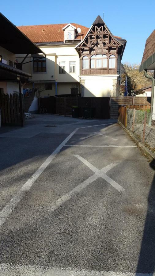Apartma Nadja With Private Parking Appartement Ljubljana